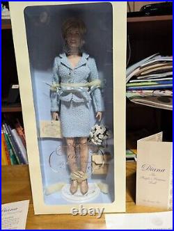 PRINCESS DIANA The Peoples Princess Portrait Doll Franklin Mint NEVER TAKEN OUT
