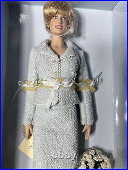 PRINCESS DIANA The Peoples Princess Portrait Doll Franklin Mint New in Box 1980s