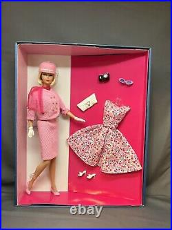 Passport To Pink Barbie Giftset 2012 NBDCC Exclusive NRFB MINT VLE 1300