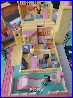 PollyPocket Pollyville LOT! Toy Shop, Schoolhouse, cafe withdolls, pollyville Playmat