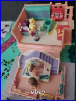 PollyPocket Pollyville LOT! Toy Shop, Schoolhouse, cafe withdolls, pollyville Playmat