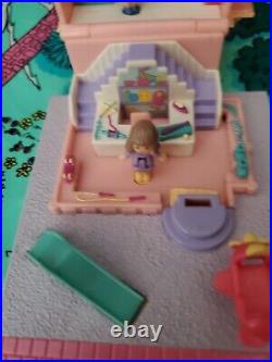 PollyPocket Pollyville LOT! Toy Shop, Schoolhouse, cafe withdolls, pollyville Playmat