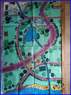 PollyPocket Pollyville LOT! Toy Shop, Schoolhouse, cafe withdolls, pollyville Playmat