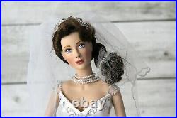 RARE Franklin Mint Vinyl Faberge Stasya Bride Doll 16 in Box