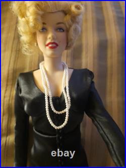 RARE Franklin Mint Vinyl Marilyn Monroe in Pink Sample Doll 15 Tall LOOK