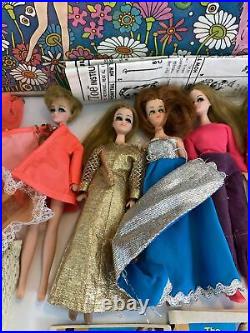 STUNNING Vintage Dawn and Her Friends CASE WithDolls Topper Clothing Huge Lot