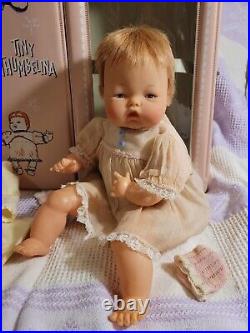 SUPER SWEET TINY THUMBELINA In Case Ideals 1960's In ORIGINAL Clothes-Works