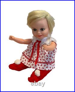 SUZY CUTE Doll with Case 6 outfits Deluxe Reading Topper Toys vintage 60's