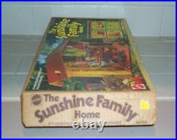 Sunshine Family Doll House Mattel-1973 with Furniture, 6 Dolls-Grandparents &Case