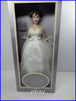 The Franklin Mint Elizabeth Taylor Vinyl Portrait Doll White Dress NIP