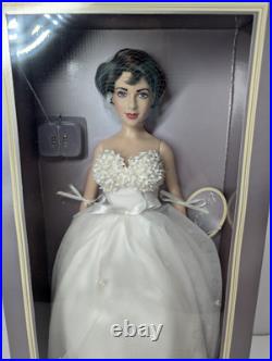 The Franklin Mint Elizabeth Taylor Vinyl Portrait Doll White Dress NIP