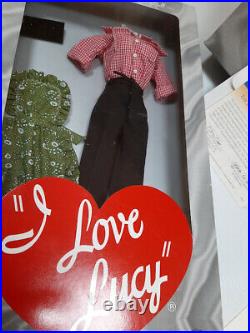 The Franklin Mint I LOVE LUCY 16 vinyl doll w PIONEER Ensemble, COA'S Included