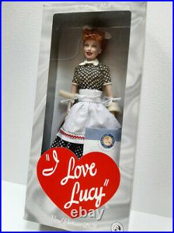 The Franklin Mint I LOVE LUCY 16 vinyl doll w PIONEER Ensemble, COA'S Included