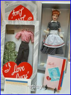 The Franklin Mint I LOVE LUCY 16 vinyl doll w PIONEER Ensemble, COA'S Included