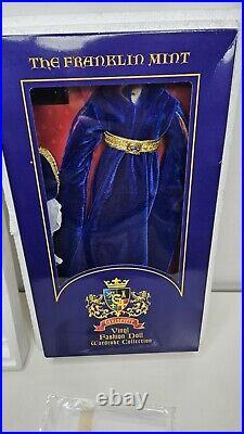 The Franklin Mint Lady Guinevere Vinyl Fashion Doll NFRB Outfit Wardrobe NOS
