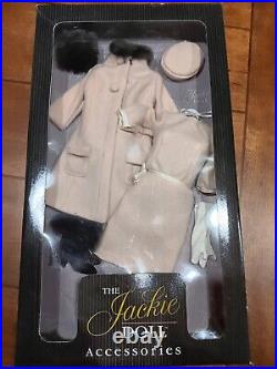 The Jackie Kennedy Doll Vinyl 15 By Franklin Mint Outfits Mannequins Coa Lot +