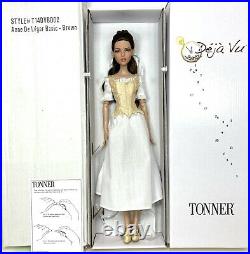 Tonner Anne De Leger Basic Brown from the Deja Vu Collection preowned MINT