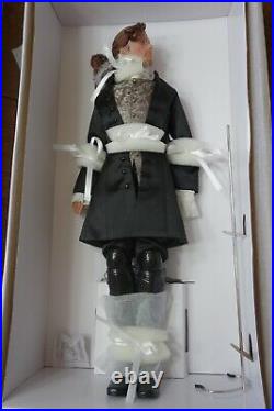 Tonner Jamie Fraser 17 doll from Outlander, mint withstand, NRFB