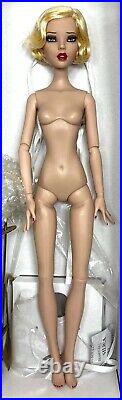 Tonner NUDE A Slight Chill from the Deja Vu Collection preowned MINT