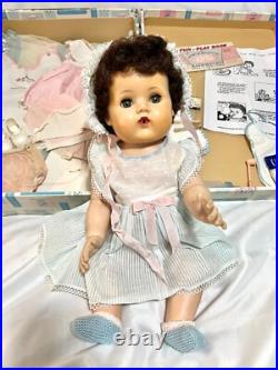 VTG 1960 RARE American Character 19 Tiny Tears BRUNETTE 27 pc Baby Doll + Trunk