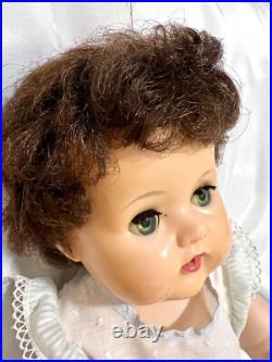 VTG 1960 RARE American Character 19 Tiny Tears BRUNETTE 27 pc Baby Doll + Trunk