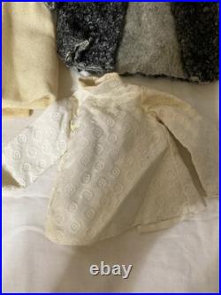 VTG Beautiful Crissy Doll LOT 1 Doll, Vinyl Fashion Tote Case & MANY CLOTHES