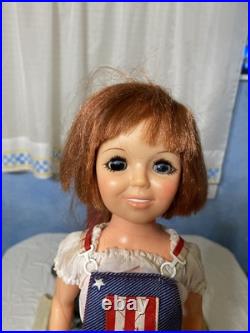 VTG Beautiful Crissy Doll LOT 1 Doll, Vinyl Fashion Tote Case & MANY CLOTHES