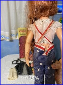 VTG Beautiful Crissy Doll LOT 1 Doll, Vinyl Fashion Tote Case & MANY CLOTHES