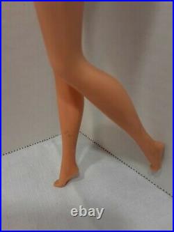 Vintage 1967 Barbie Doll TNT Bend Knees Mod #1160 Brunette