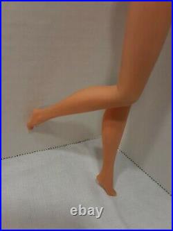 Vintage 1967 Barbie Doll TNT Bend Knees Mod #1160 Brunette