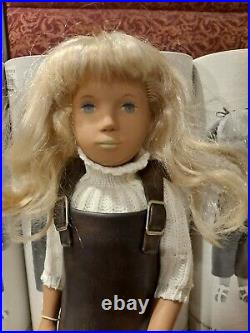 Vintage 1970 Sasha Doll Sasha London with Gold Wrist Tag Tube Mint Condition