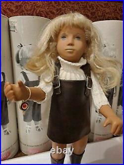 Vintage 1970 Sasha Doll Sasha London with Gold Wrist Tag Tube Mint Condition