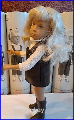 Vintage 1970 Sasha Doll Sasha London with Gold Wrist Tag Tube Mint Condition