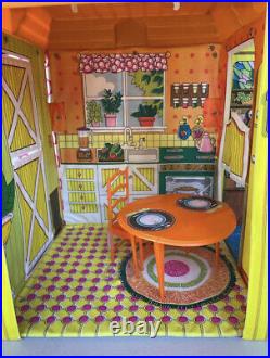 Vintage 1973 Barbie Vinyl Doll House Mattel Country Living Home Playset