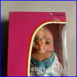 Vintage 1975 Mattel Deluxe Quick Curl Barbie Doll Mint Open Box with Accessories
