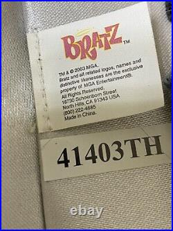 Vintage 2001 BRATZ Dolls Lot With Accessories & Case YASMIN ROXXI SASHA By MGA