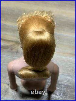 Vintage BARBIE #4 BLONDE PONYTAIL (R) PEDESTAL STAND WOW Red Lips Hard Curl