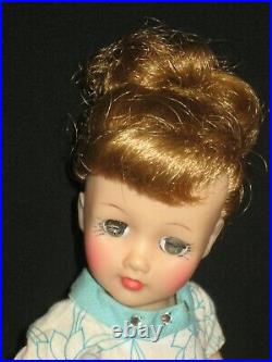 Vintage Ideal Little Miss Revlon Doll #9000 In Original Box WithExtra Clothing