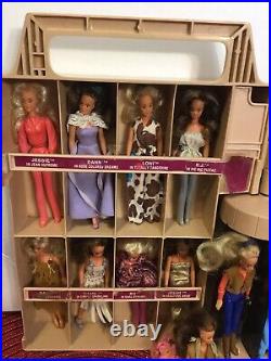 Vintage Kenner GLAMOUR GALS Fashion Doll Showplace Case & 19 Dressed Dolls 1981
