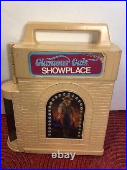 Vintage Kenner GLAMOUR GALS Fashion Doll Showplace Case & 19 Dressed Dolls 1981