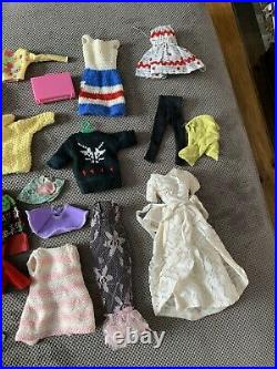 Vintage Lot Mattel Barbie Dolls With Case & Clothes