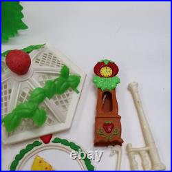 Vintage Strawberry Shortcake AM Greetings Dolls Furniture Accessories Lot