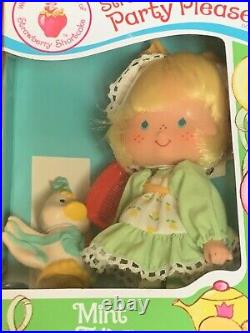 Vintage Strawberry Shortcake MINT TULIP Party Pleaser Doll Mint in Box