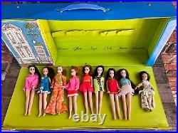 Vintage Topper Dawn and her Friends Doll Case + 9 Dolls + Great Condition +