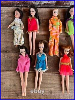 Vintage Topper Dawn and her Friends Doll Case + 9 Dolls + Great Condition +