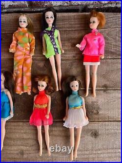 Vintage Topper Dawn and her Friends Doll Case + 9 Dolls + Great Condition +